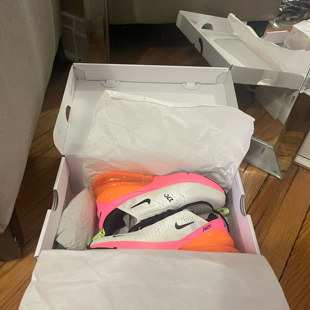 Nike Kids Air Max 270 - White and Pink